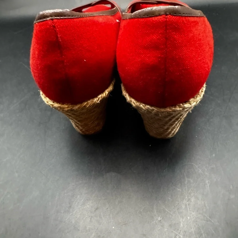 Women’s Merona Wenda Peep toe Wicker Style Wedges Heels Red/Brown Size 9.5 YR 22